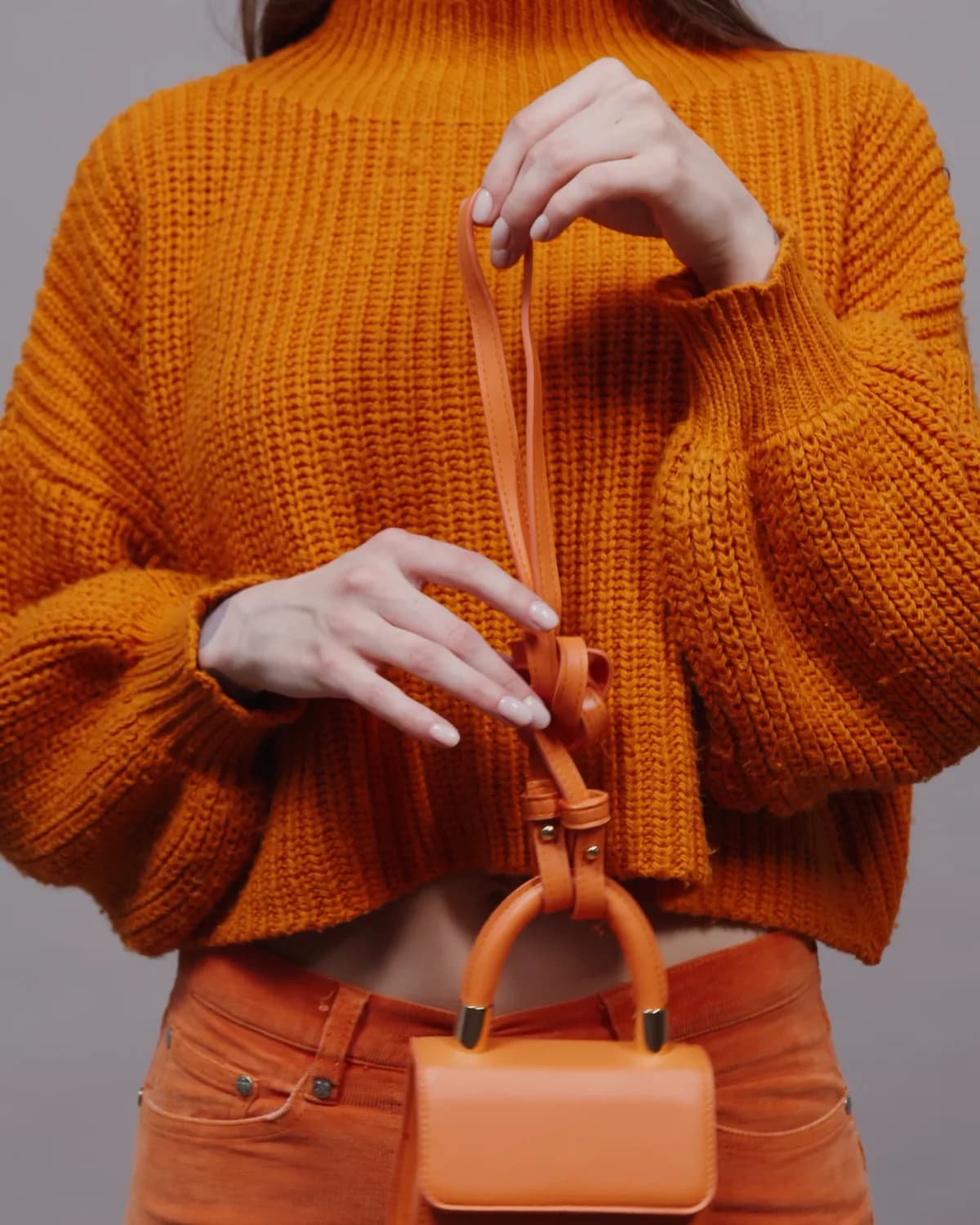 Mini Bolsa de Mão laranja, de frente