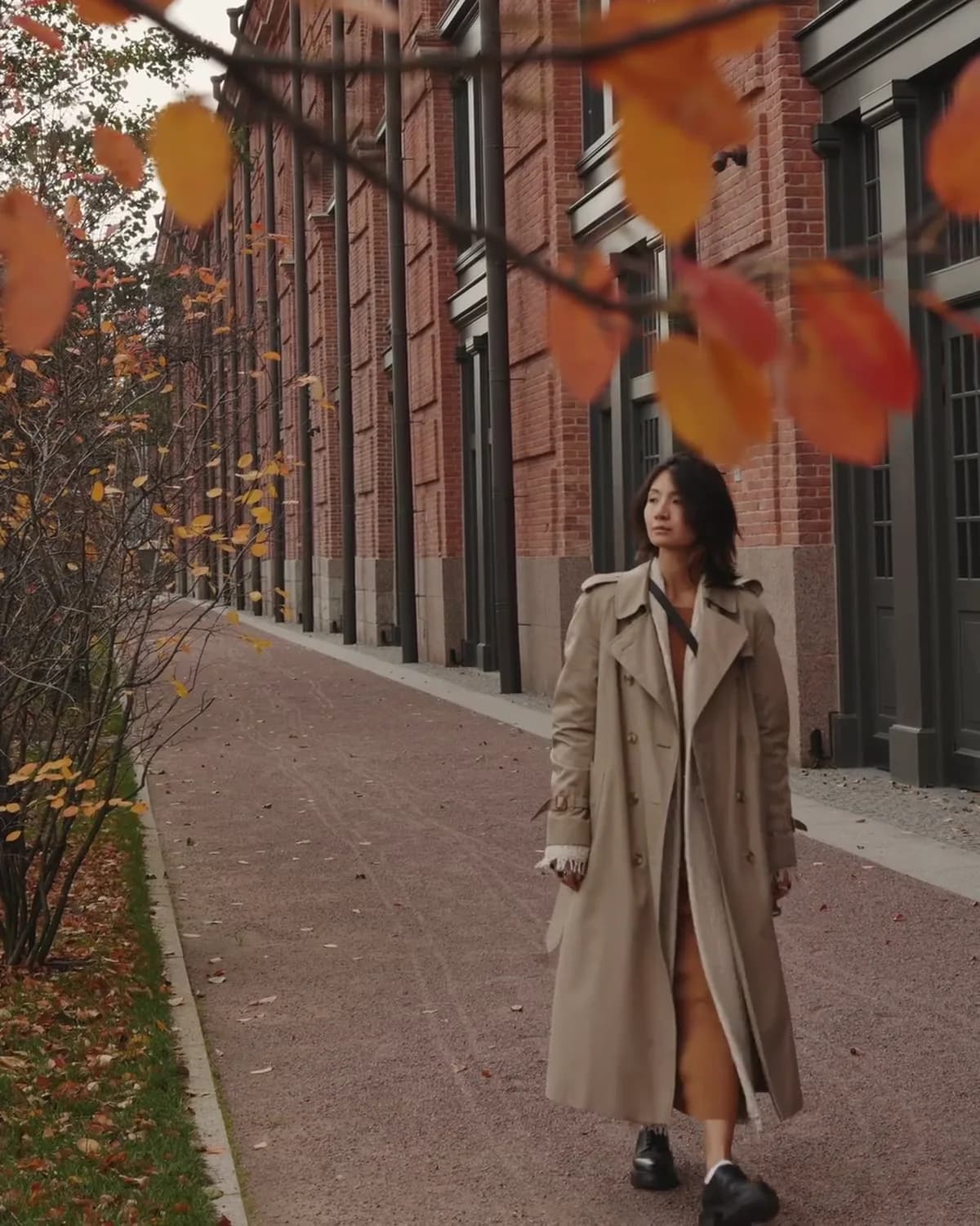Trench Coat Bege bege, de frente